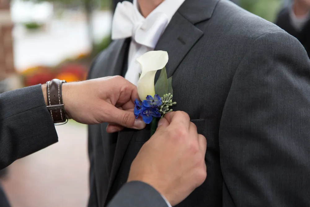 8 Best Flowers for a Wedding Boutonniere And/Or Corsage